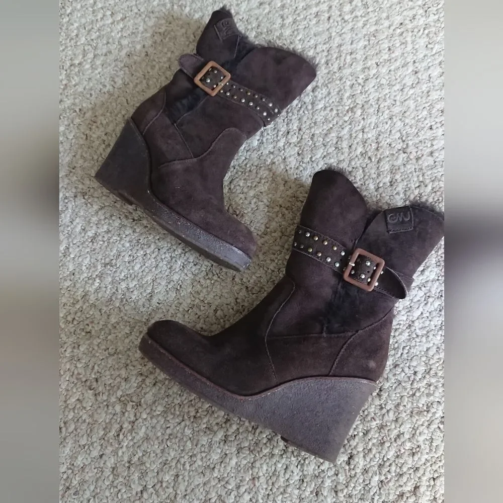 EMU Australia Heighton Wedge boots 100% Premium sheep Fur in dark brown Size 7